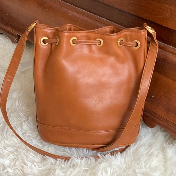 Gucci Horse-bit Tan Leather drawstring bag - Picture 4 of 10